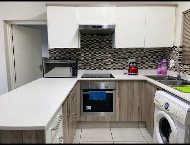 2 BEDROOM APARTMENT FOR SALE IN DIE HOEWES